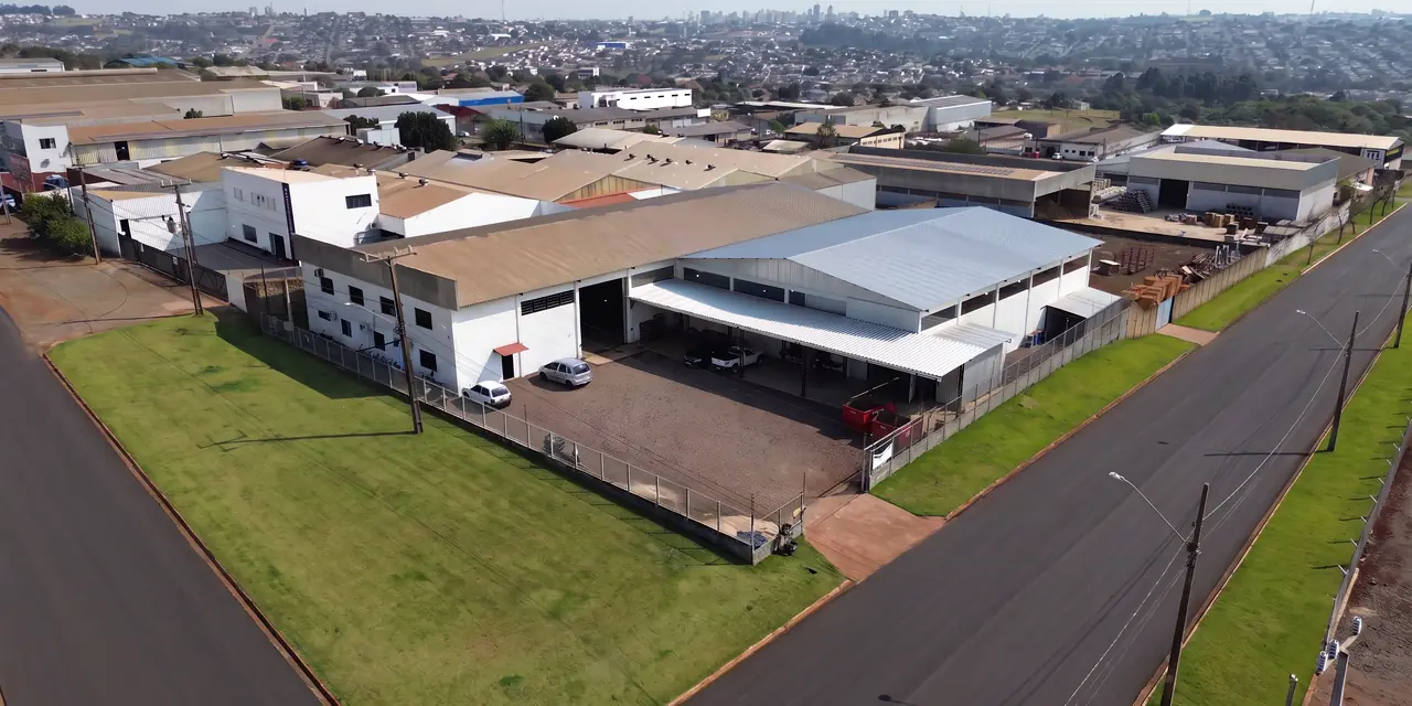 Vista aérea da fábrica da Stark Strong em Cascavel, PR